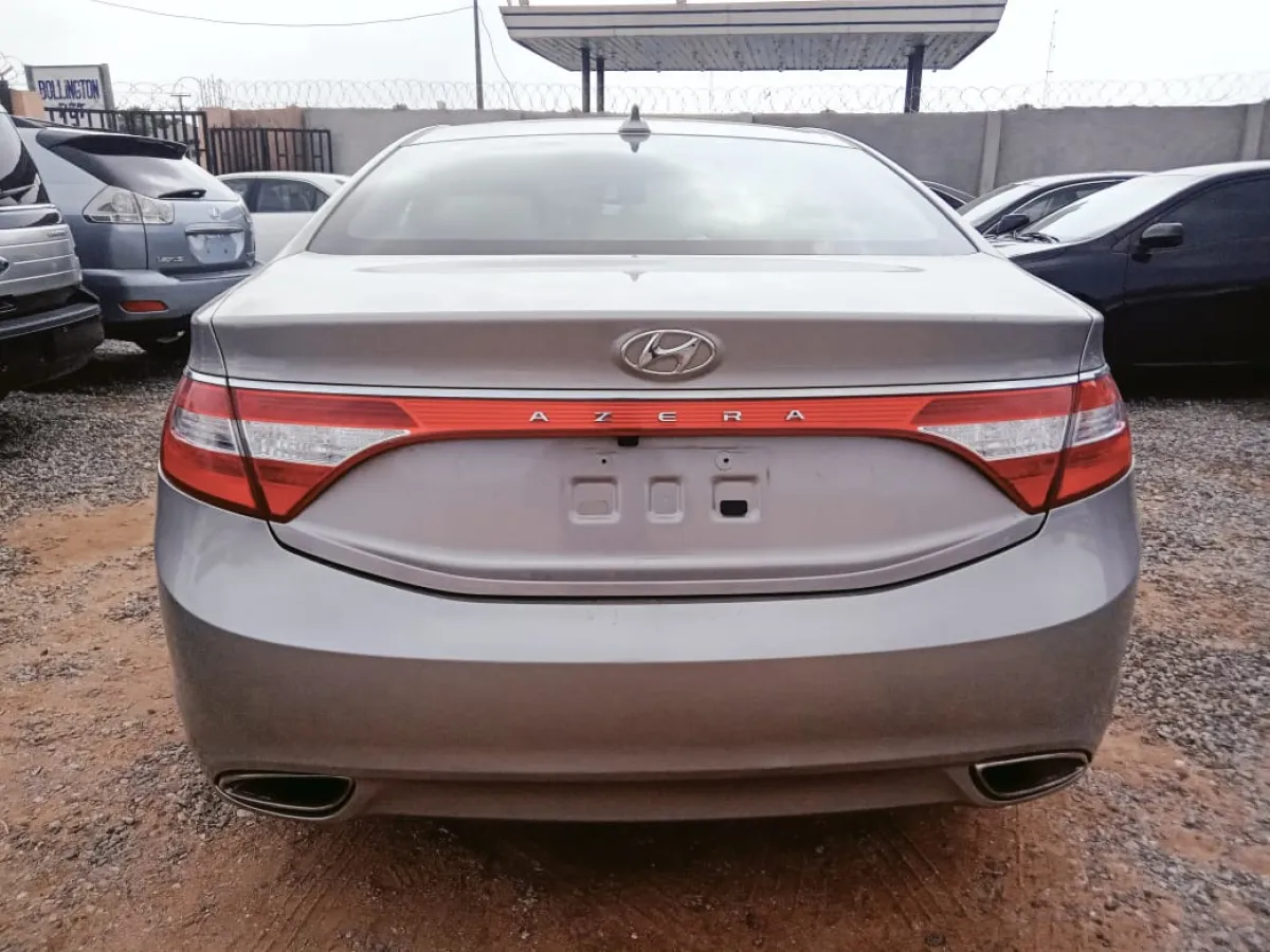 Foreign 2013 Hyundai Azera Fullest Option - Image 1
