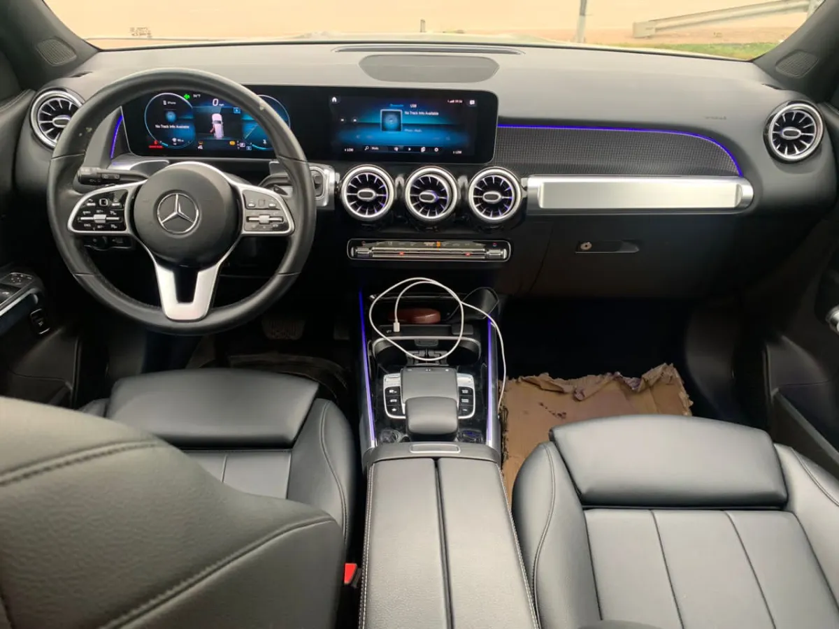 Extremely Clean Foreign Used 2020 Mercedes-benz Glb-250 Full Option - Image 4