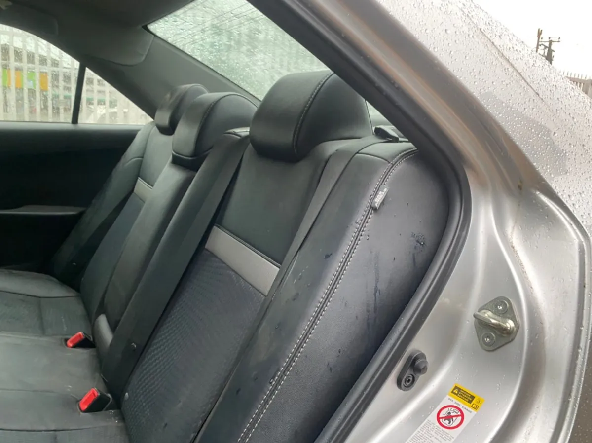 2014 Toyota Camry Sport V6 - Image 3