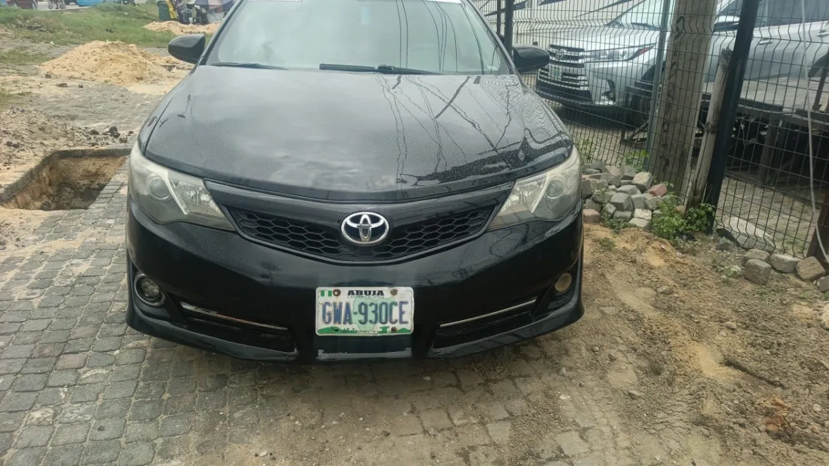 Clean Registered 2013 Toyota Camry SE - Image 1