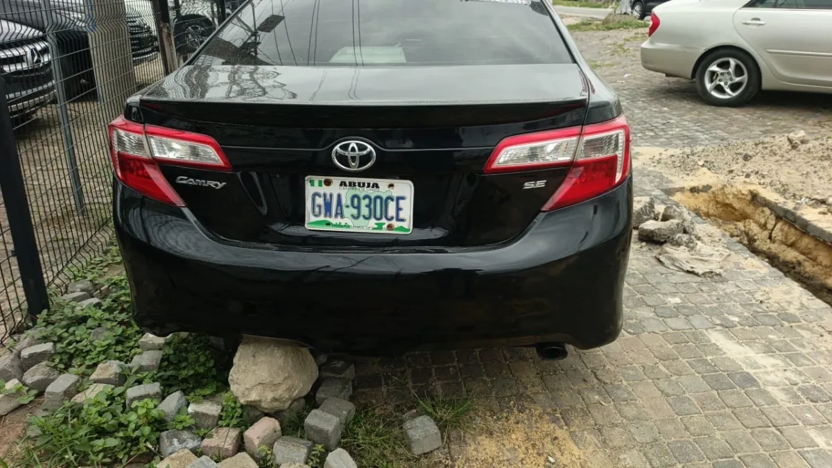 Clean Registered 2013 Toyota Camry SE - Image 7