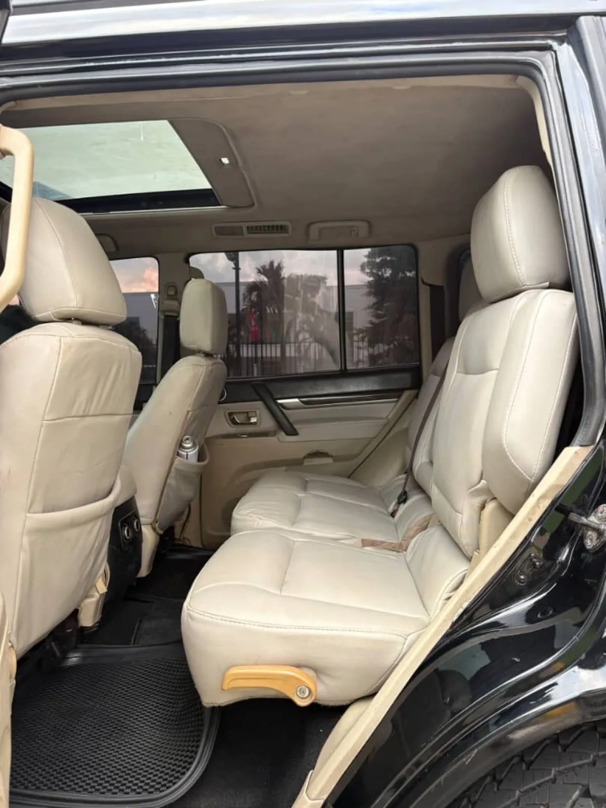 Super Clean First Body 2010 Mitsubishi Pajero V6 - Image 6