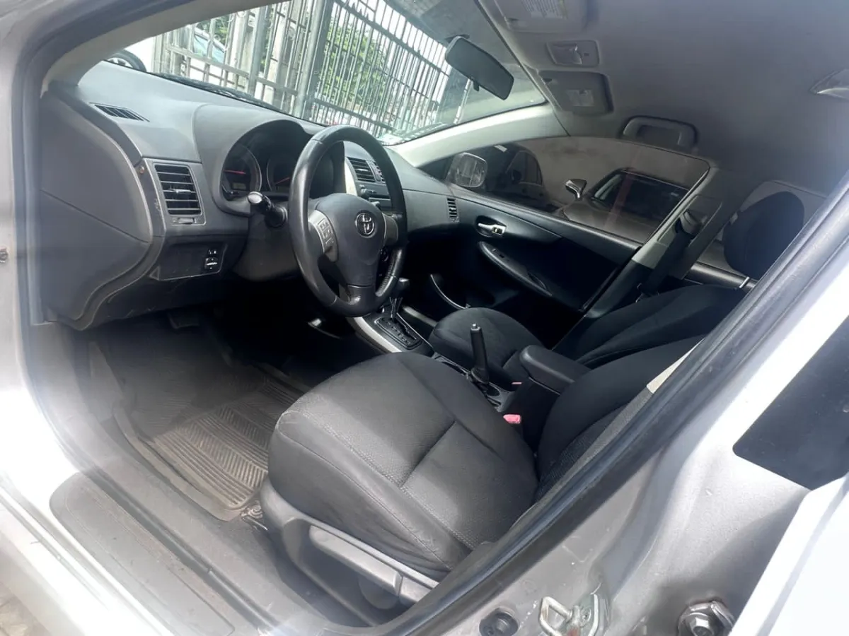 Toyota Corolla 2010 - Image 7