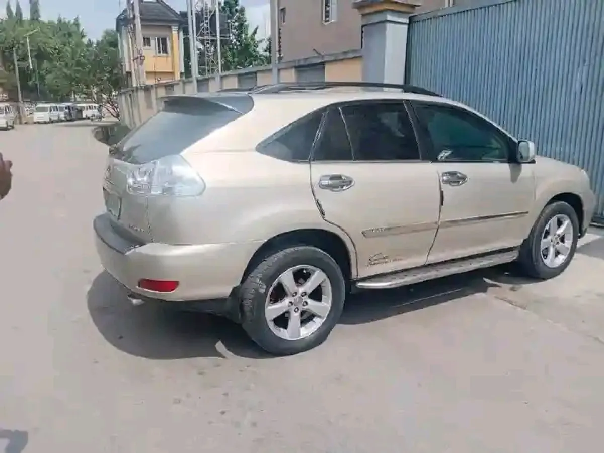 Very Sharp Lexus Rx Forsale - Image 2