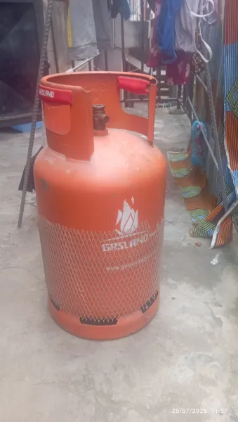 12. 5kg cylinder