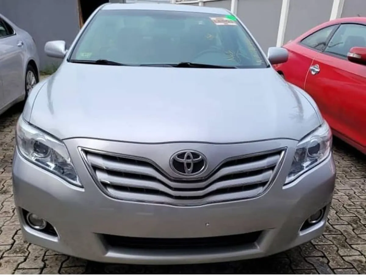 Toyota Camry XLE 2011 v4 plugs - Image 3