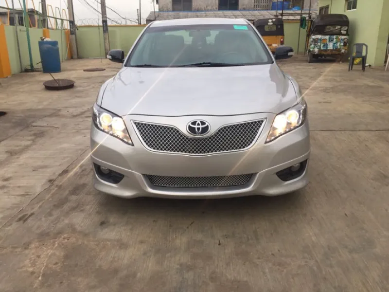 Super Clean Toyota Camry Sport Edition 2011 Thumbstart