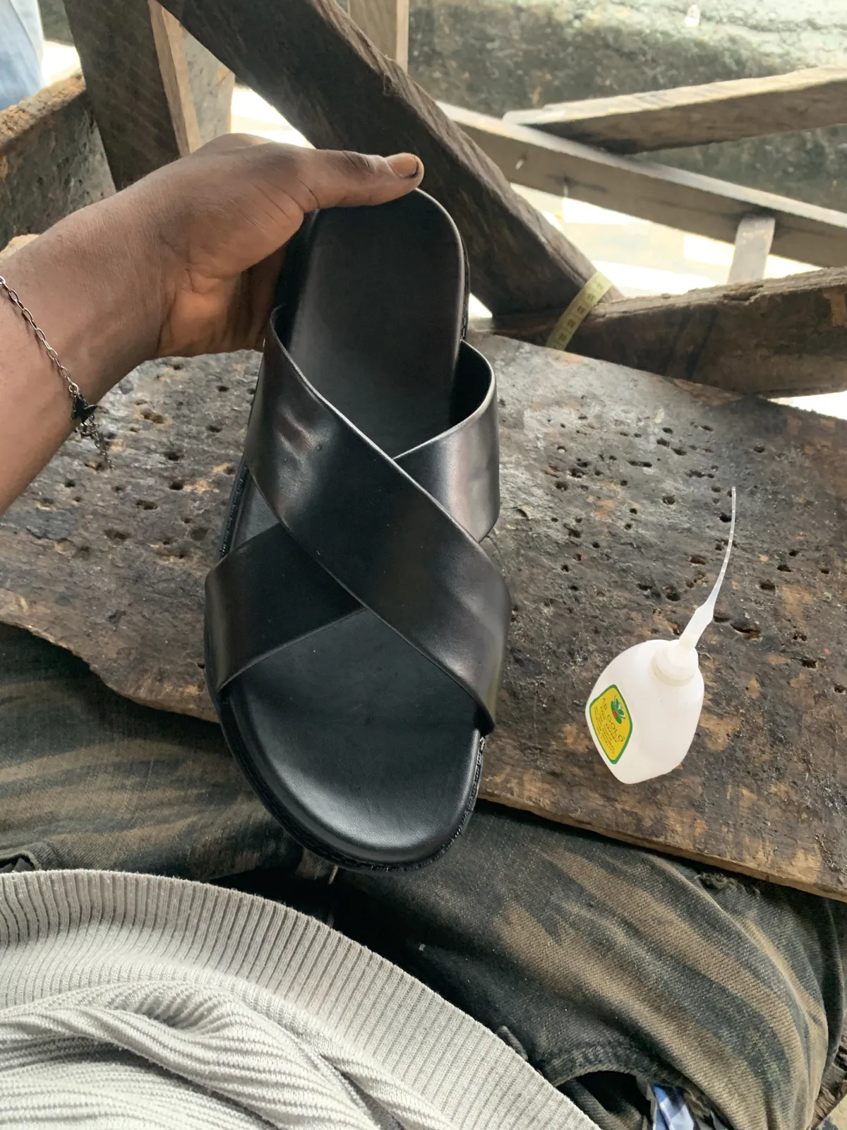 cross pattern leather foot wear - Image 3