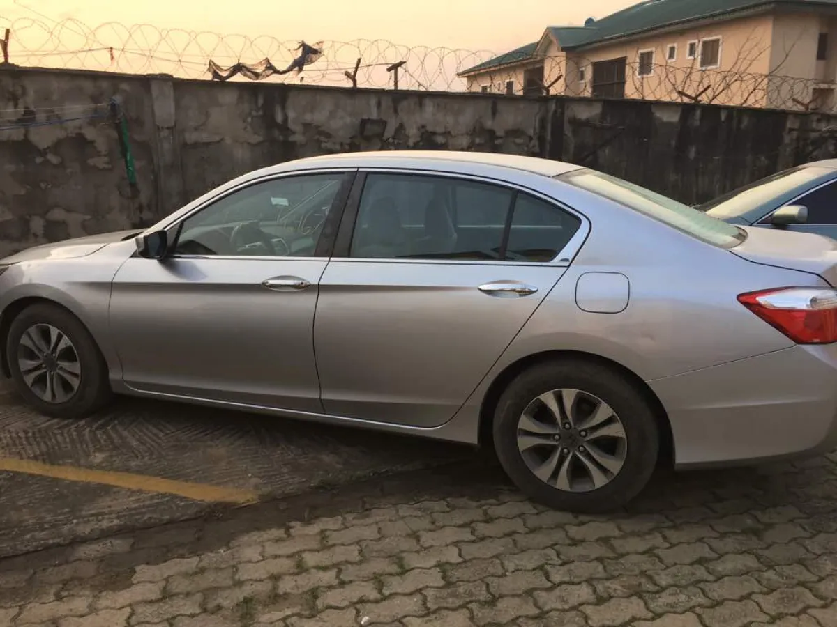 2013 Honda Accord Sedan - Image 3