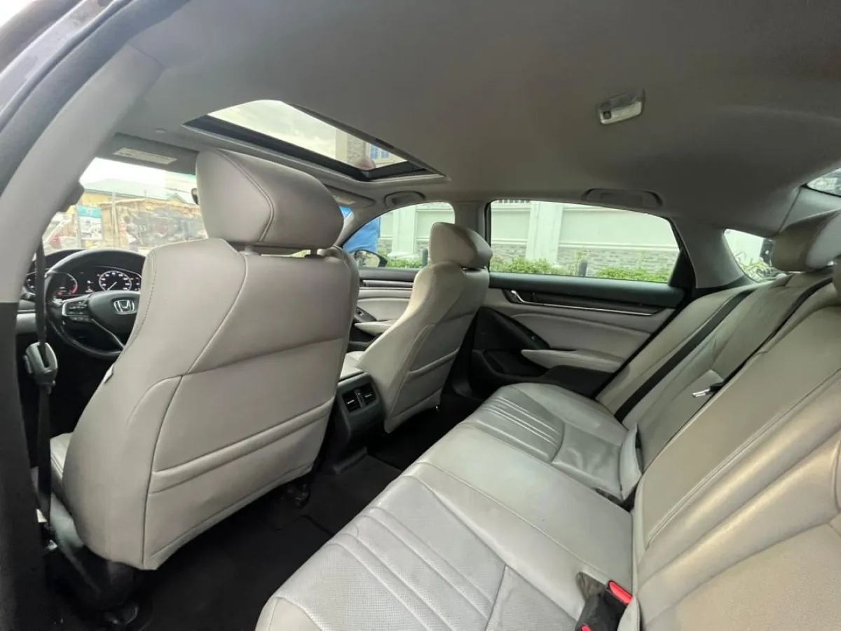 Foreign Used 2018 Honda Accord - Image 2