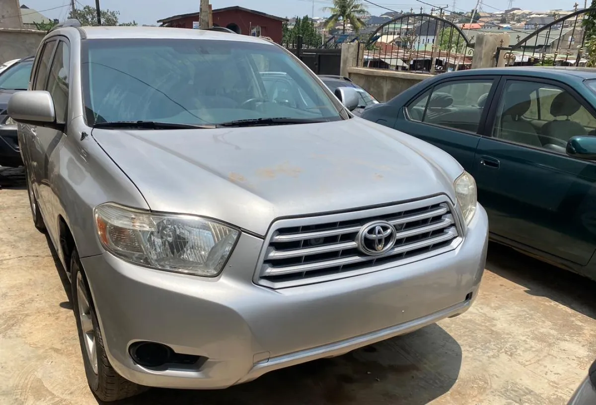Super Clean Toyota Highlander 2008model Toks - Image 4