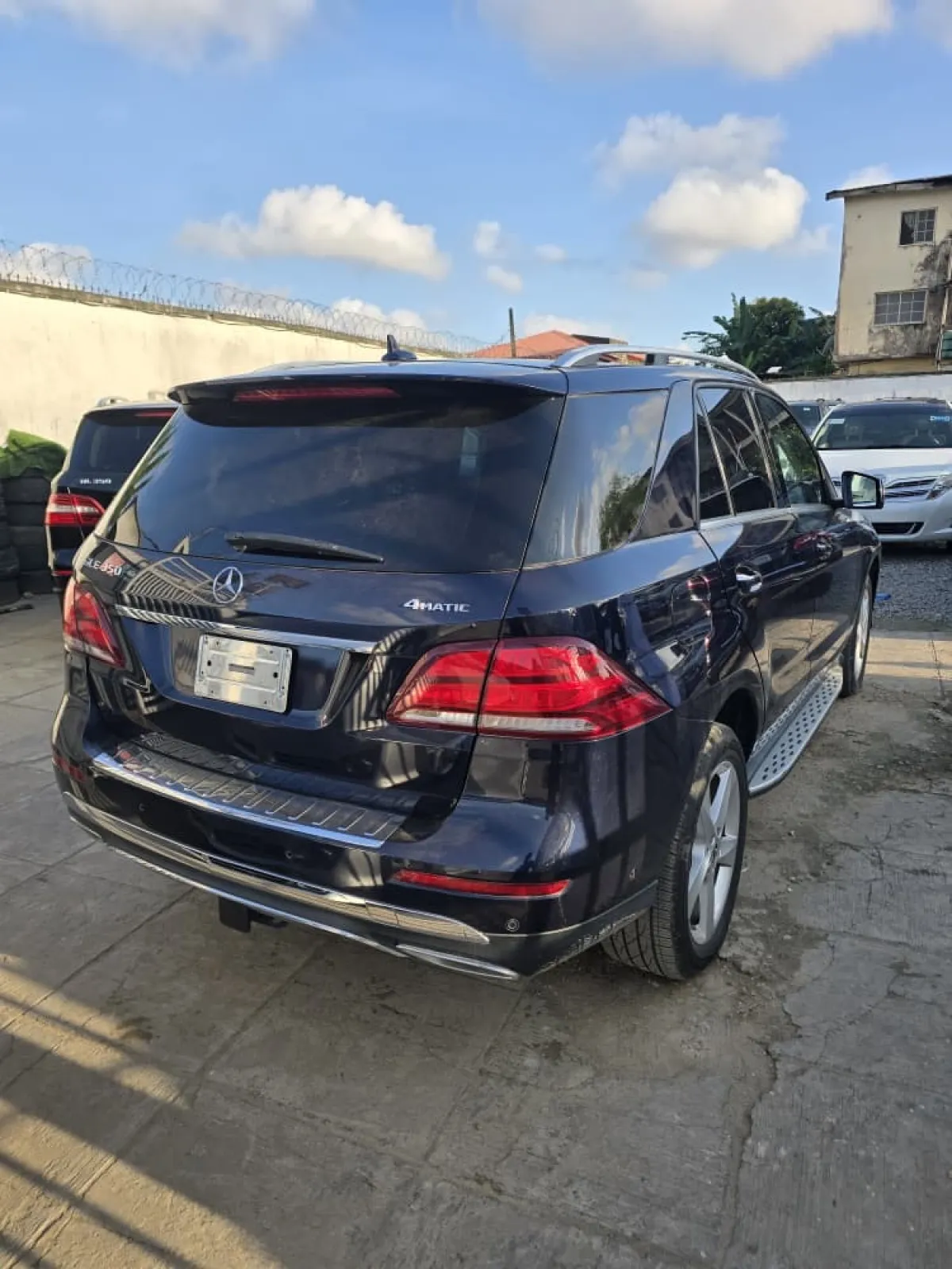 Foreign Used Mercedes Benz GLE350 2017 Fullest Option pristine 4matic - Image 3