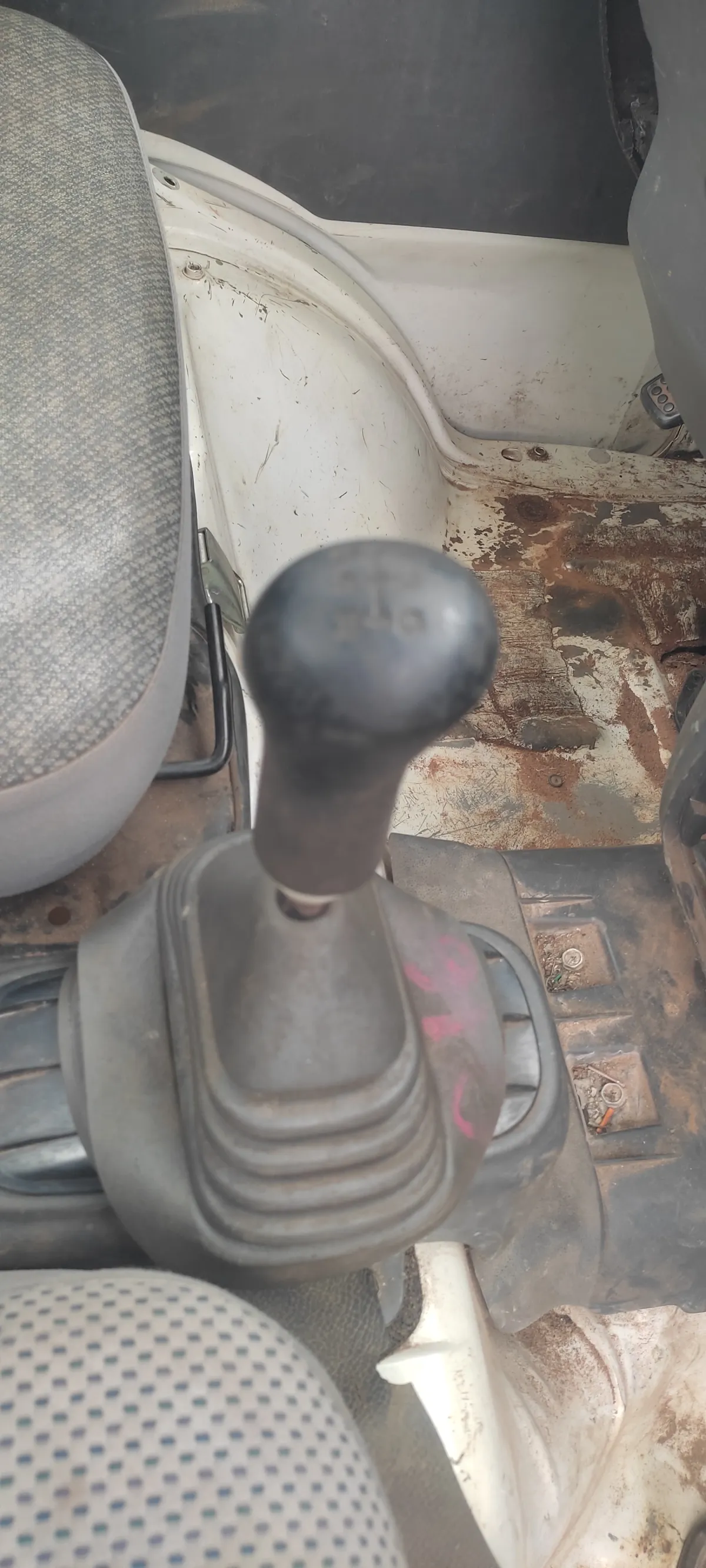 Very clean Tokunbo Hijet - Image 4