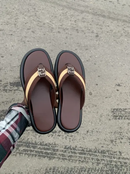 brown gucci slippers