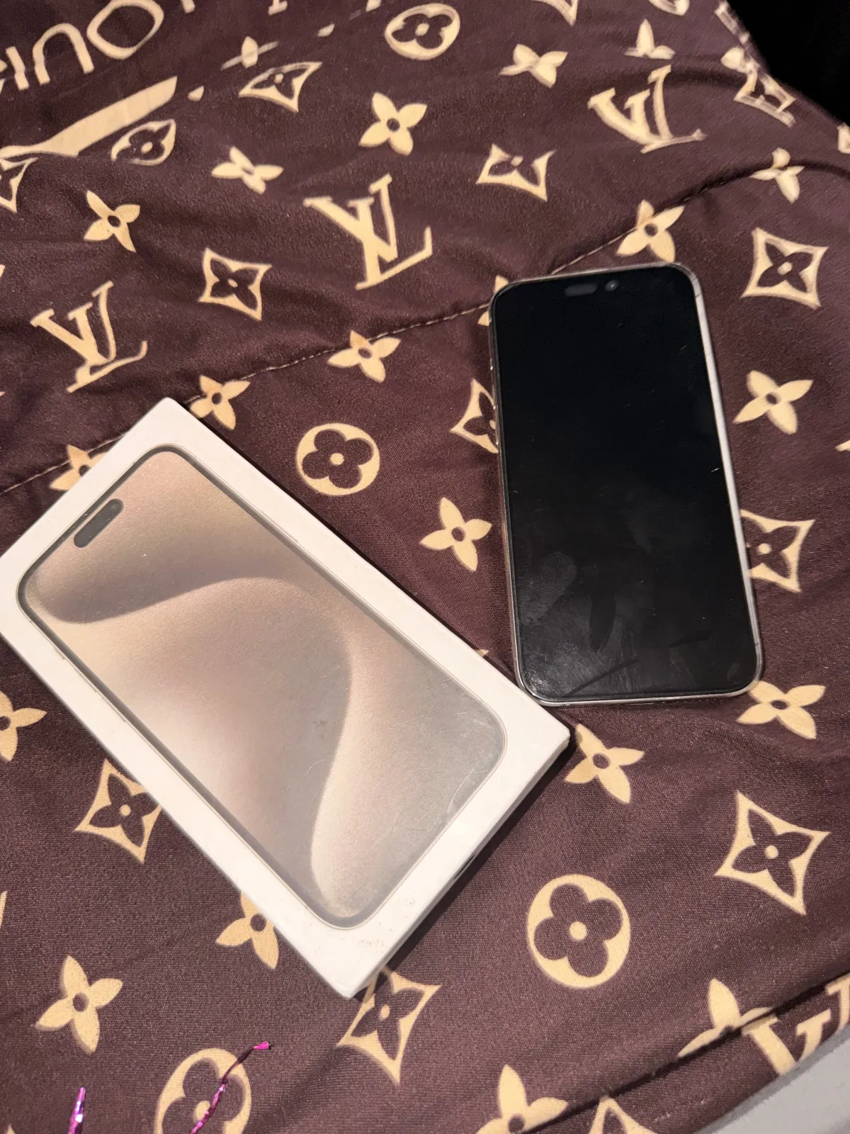 iPhone 15 Pro Max 256gb - Image 3