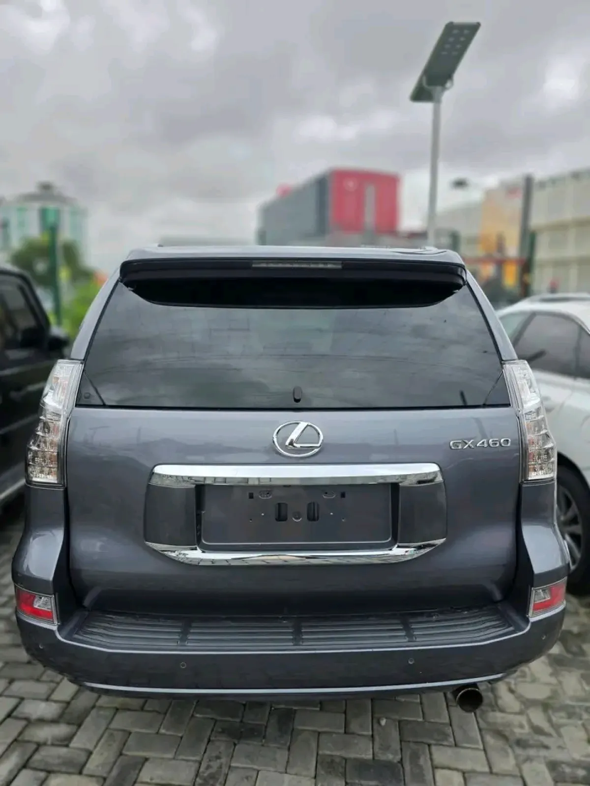 2016 Lexus GX 460 - Image 7