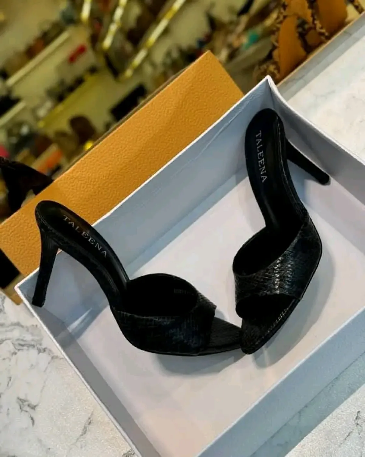 Women heels - Image 3