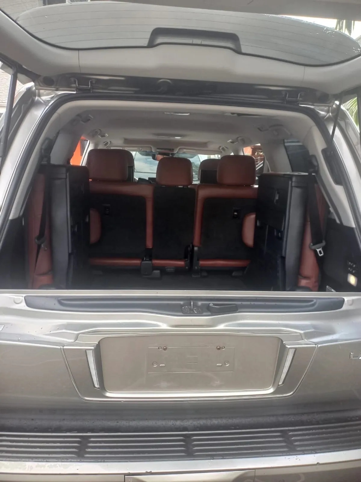 Briefly Used 2018 Lexus LX570 Premium High Specification - Image 5