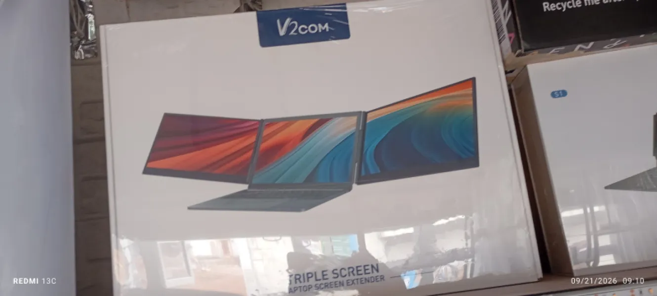 V2com Triple screen monitor