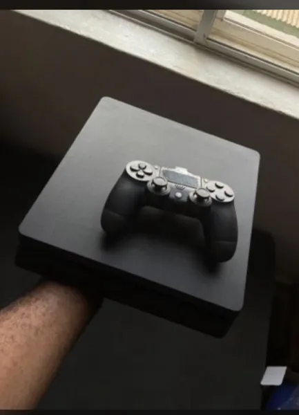PlayStation 4 Slim