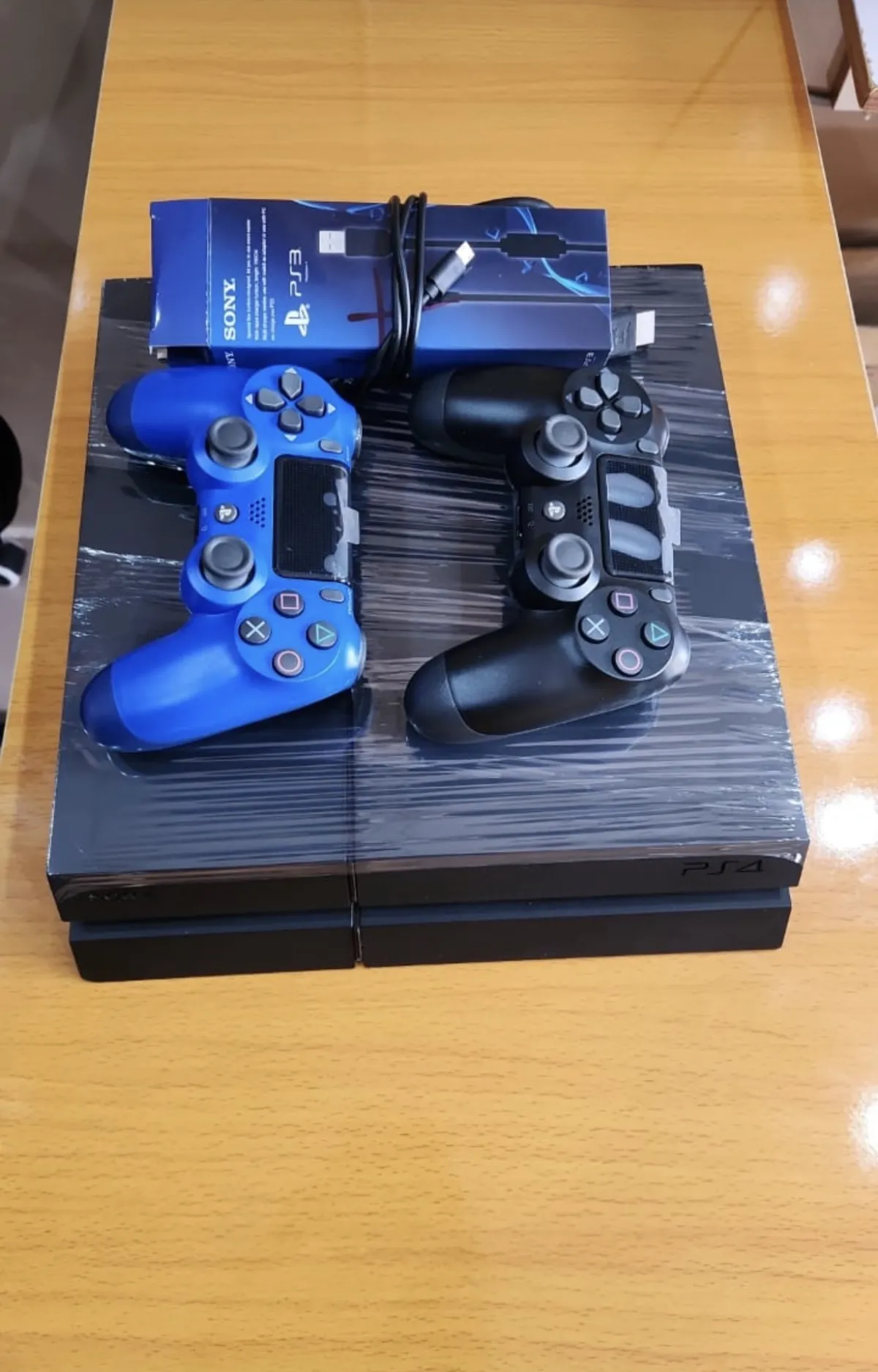 PlayStation 4 Standard - Image 2