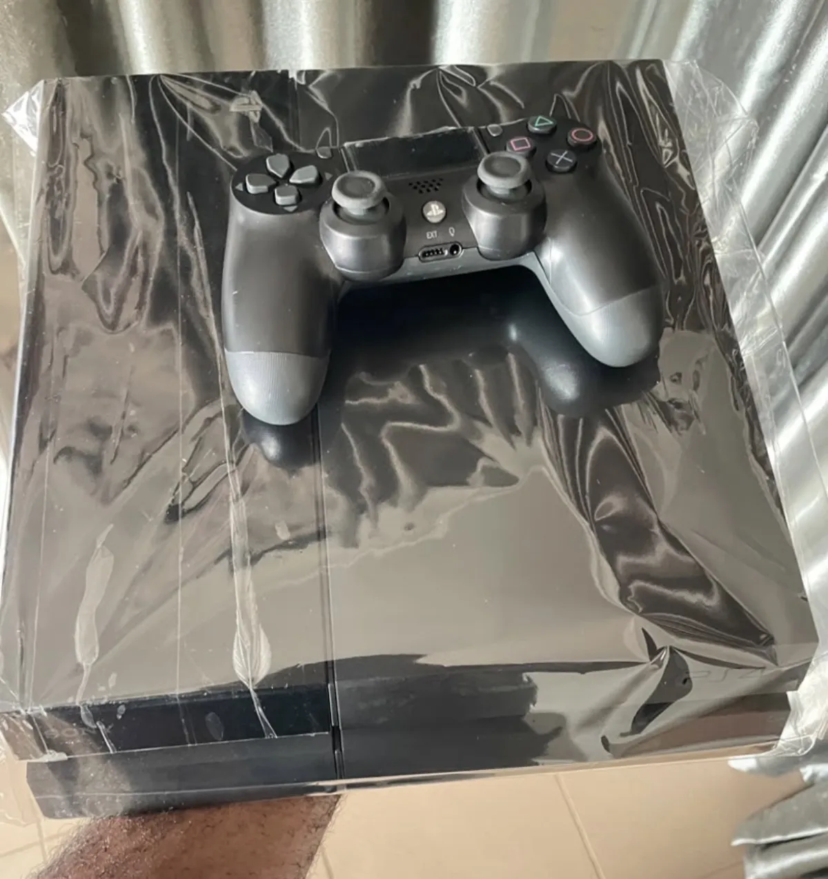 PlayStation 4 Standard - Image 3
