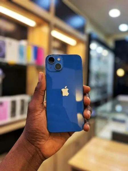 iPhone 13