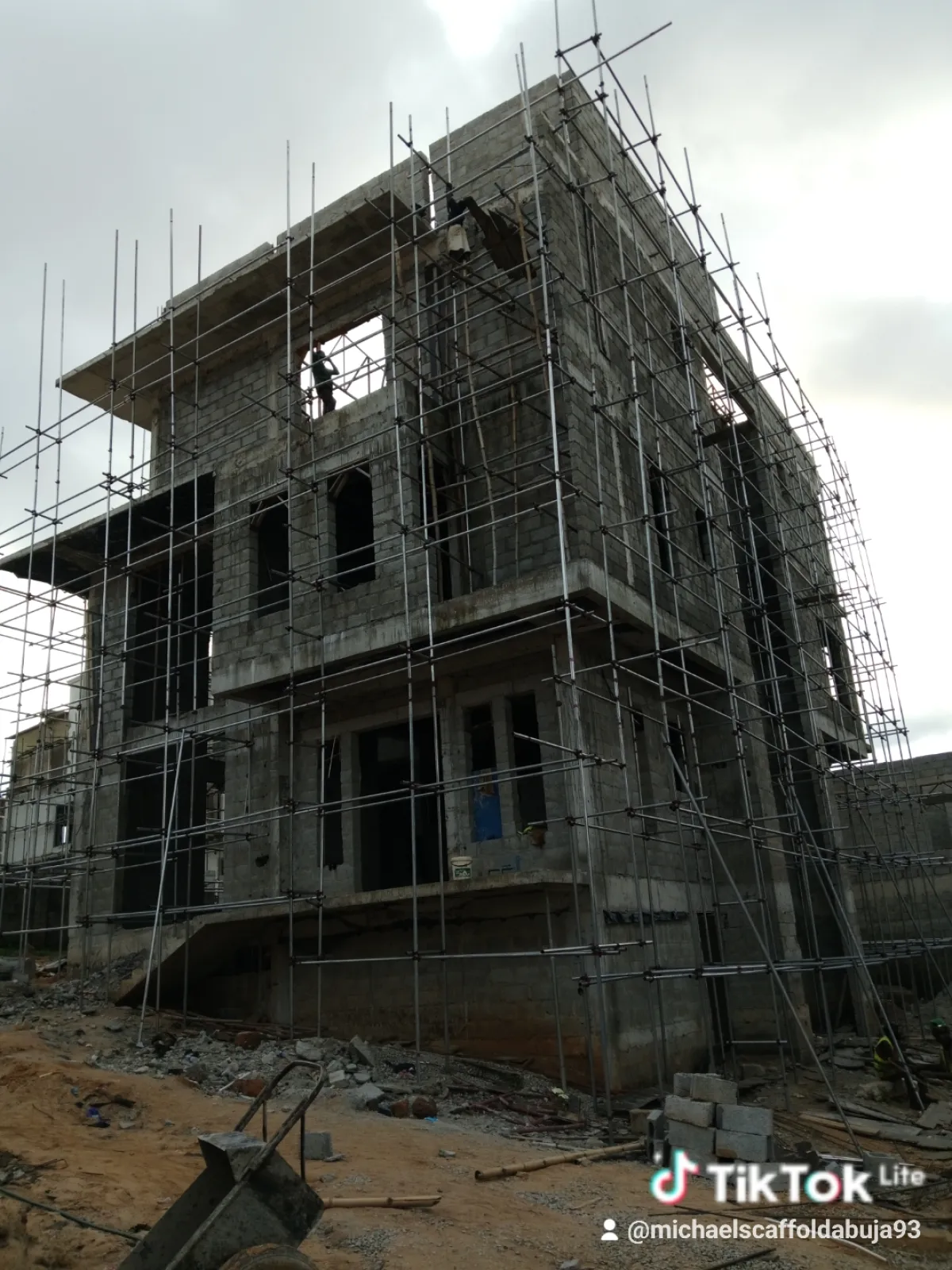 scaffolding rent - Image 1