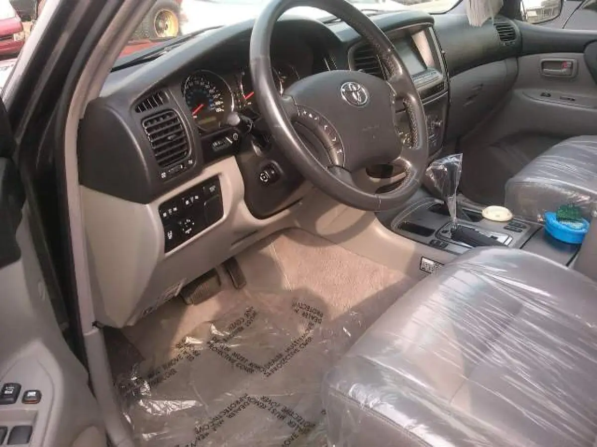 Tokunbo Toyota Landcruiser - Image 2