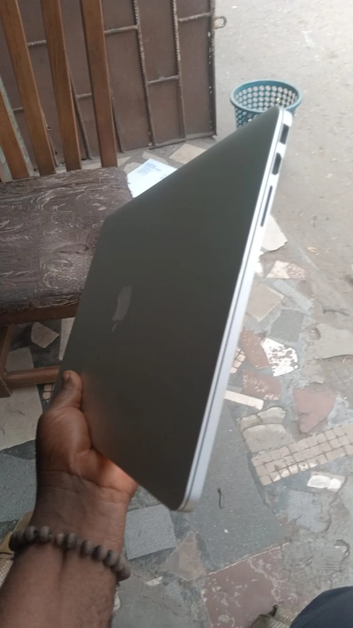MacBook Pro 2015 - Image 4