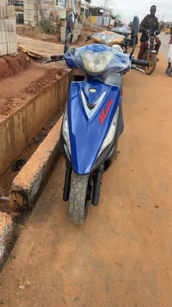 Neat used kymco scooter for sale