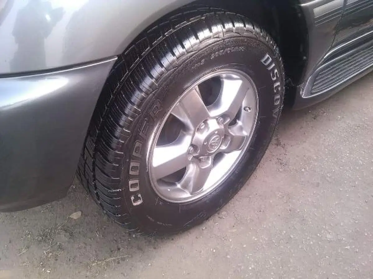 Tokunbo Toyota Landcruiser - Image 3