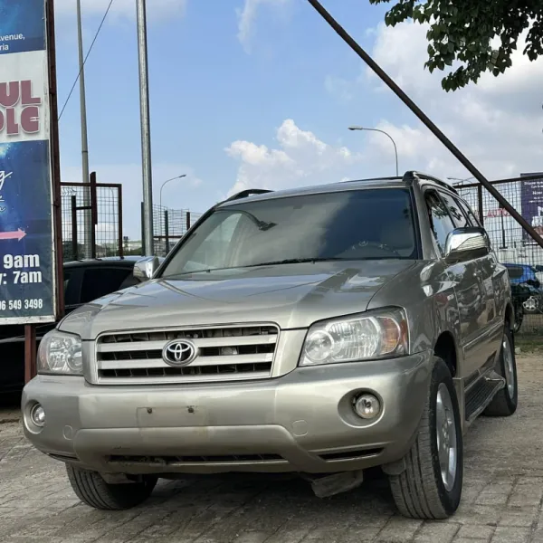 2004 Toyota Highlander Model