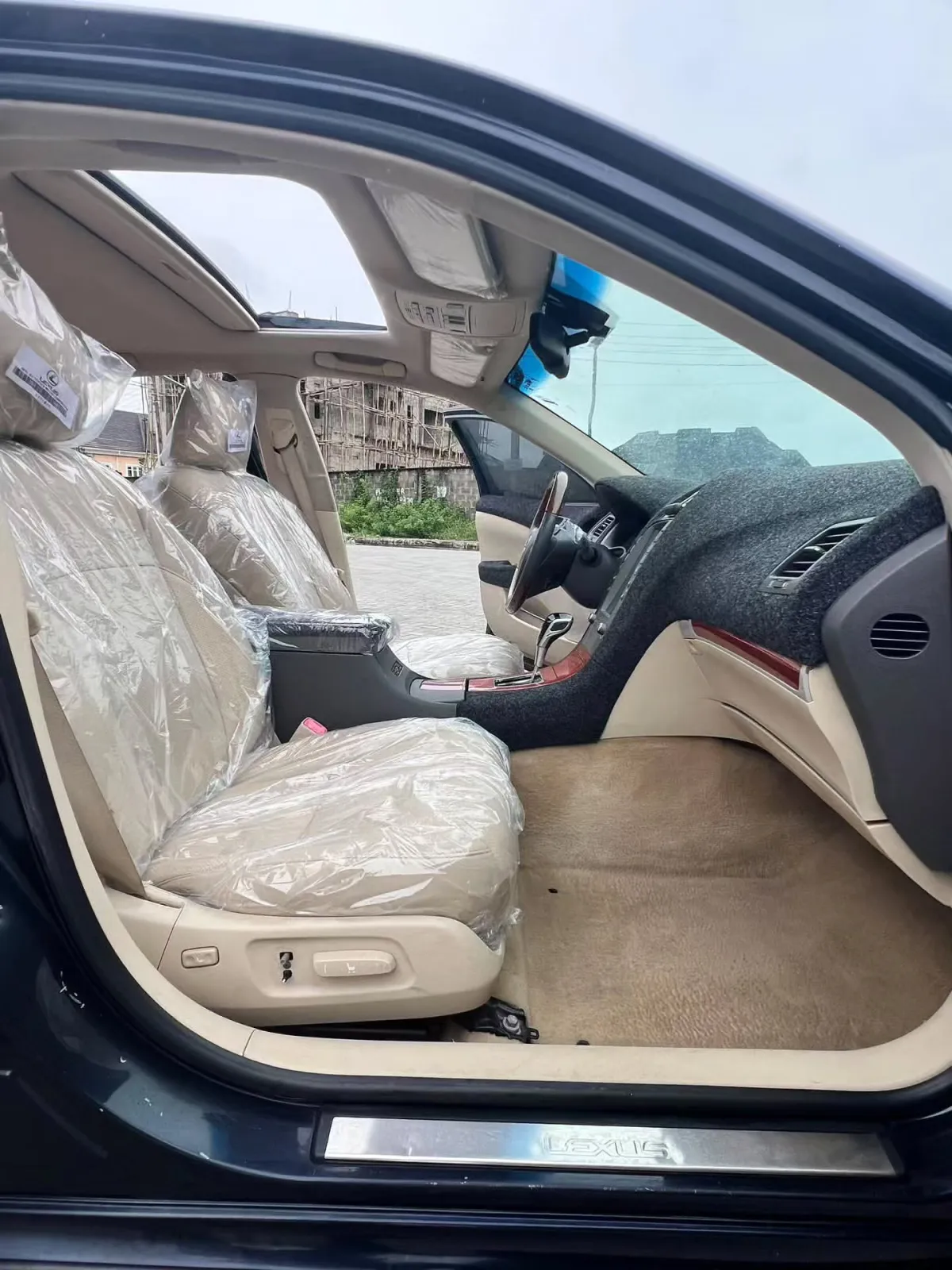 2010 Lexus Es 350 model - Image 5