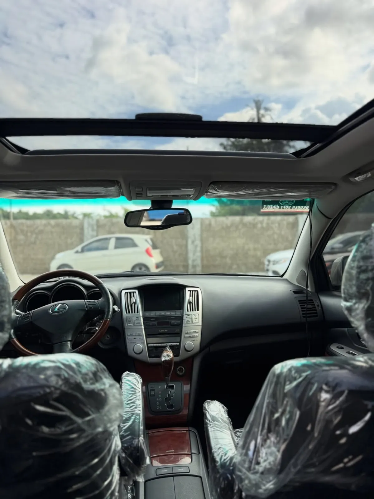 2008 Lexus RX 330 model - Image 3