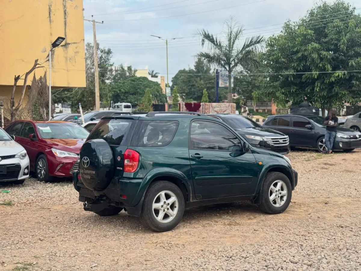 2004 Toyota RAV4 model - Image 1