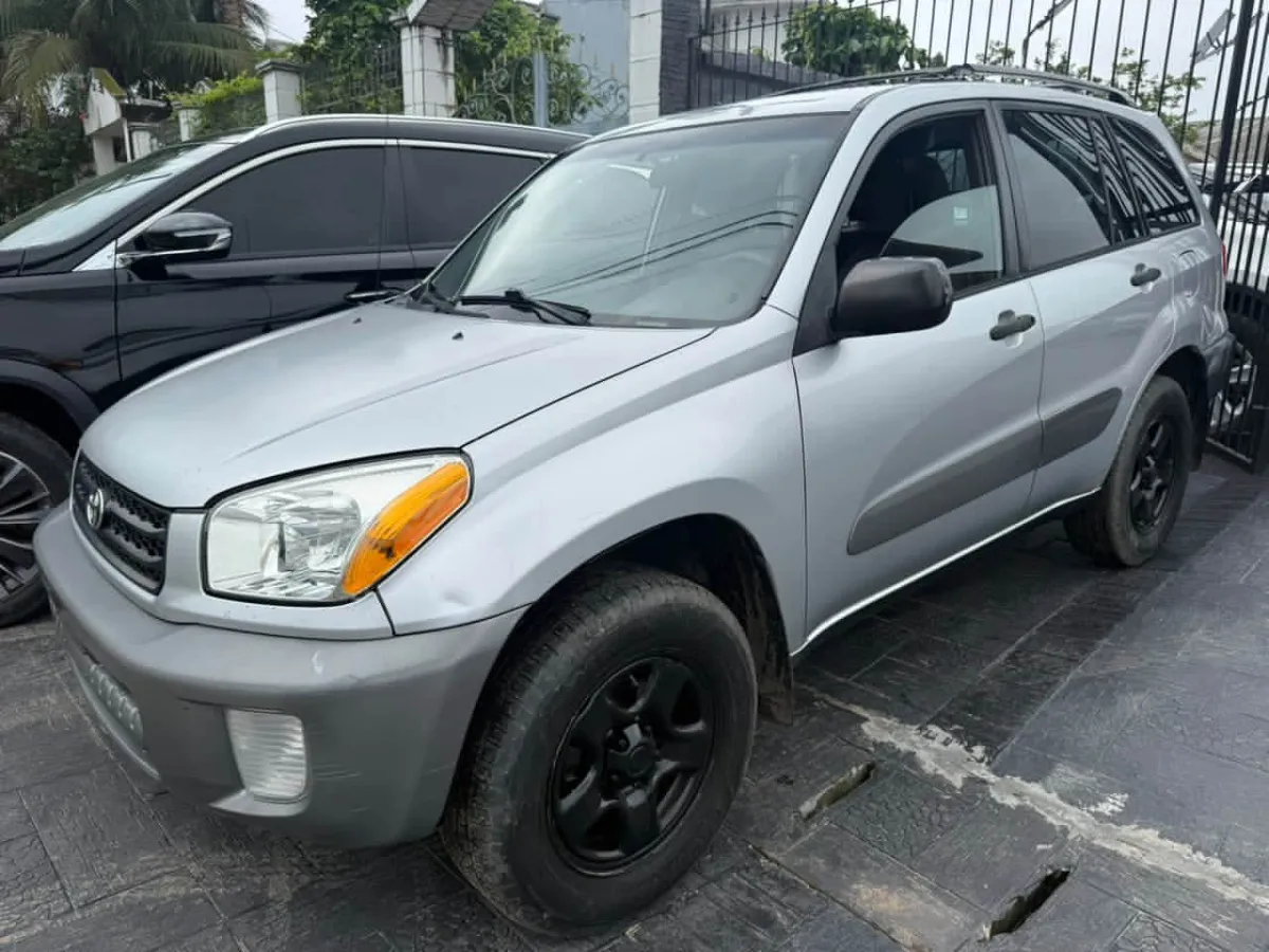 2003 Toyota Rav4 model - Image 1