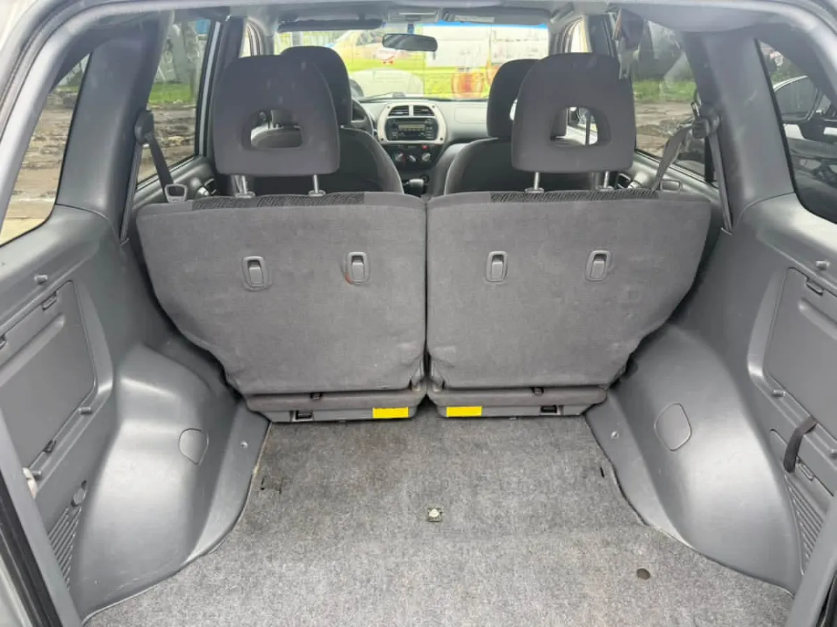 2003 Toyota Rav4 model - Image 3