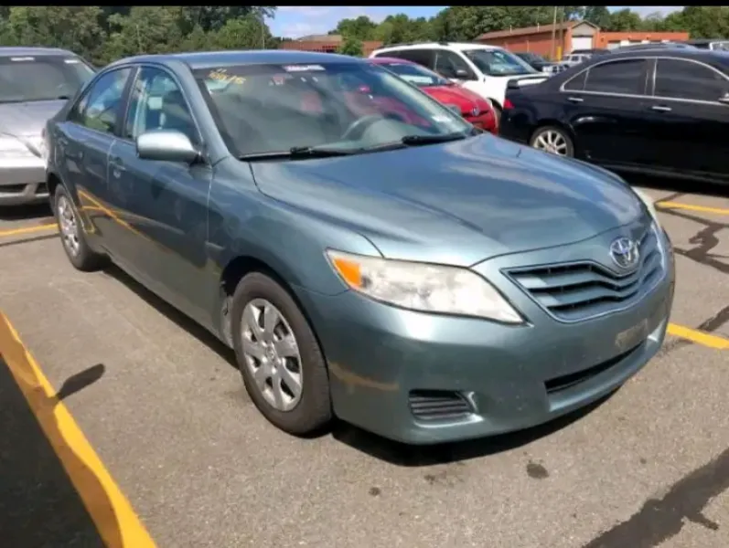 Clean Toyota Camry 2006