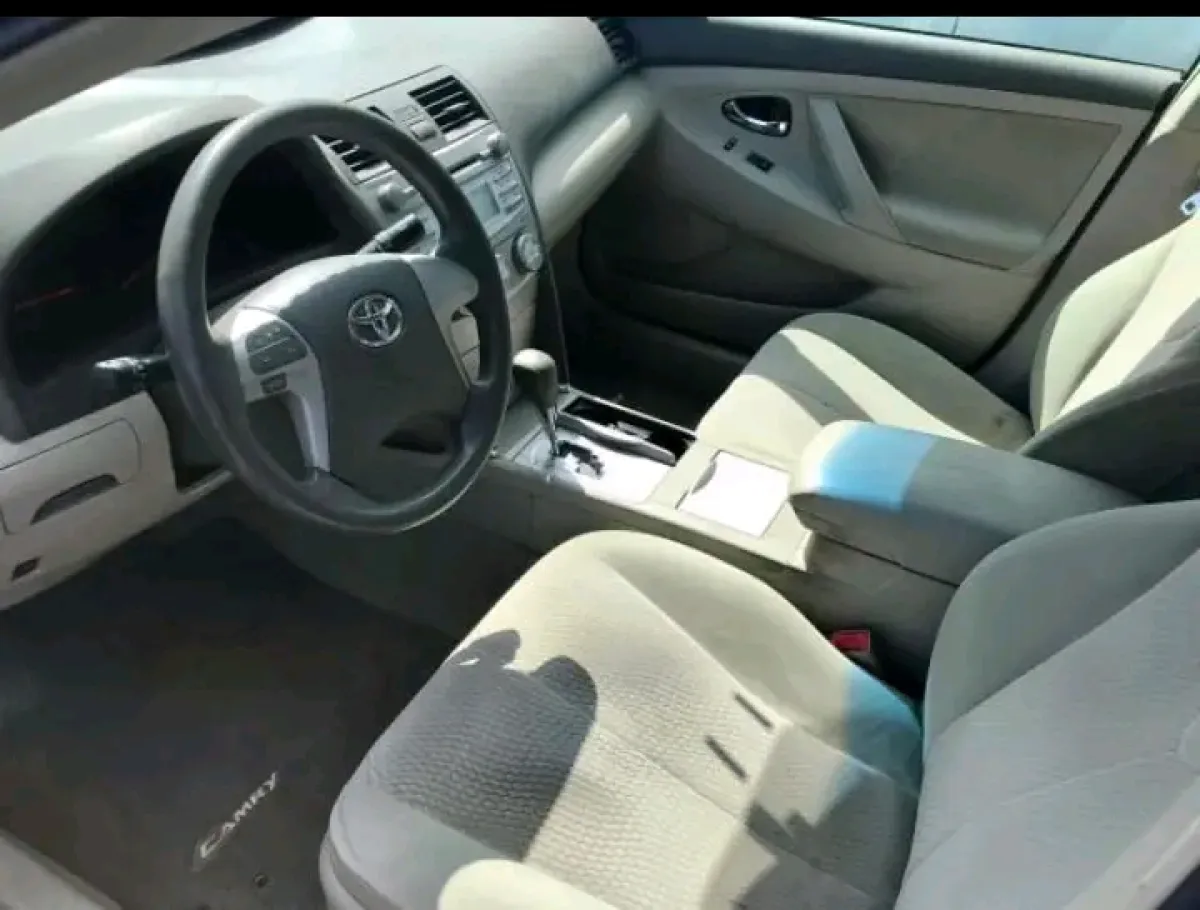 Clean Toyota Camry 2006 - Image 7