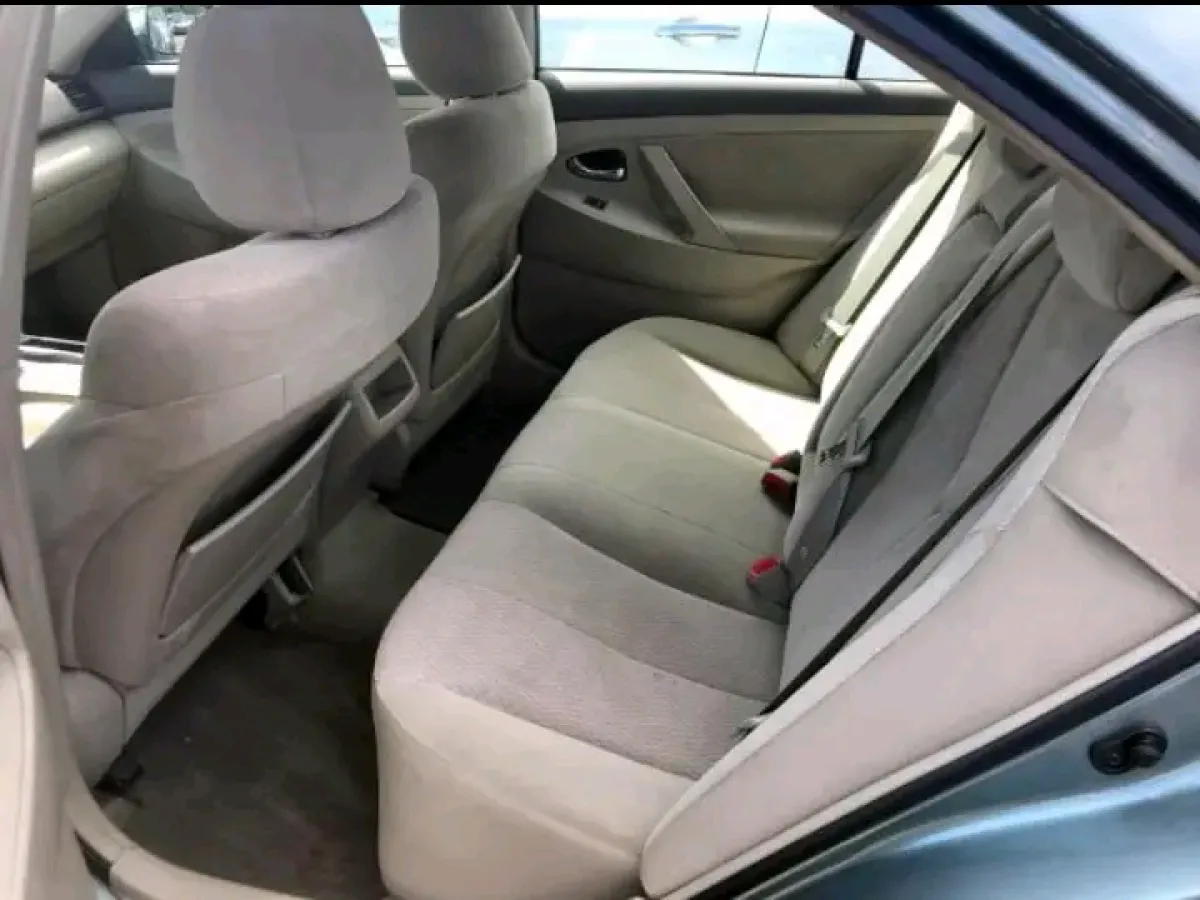 Clean Toyota Camry 2006 - Image 9