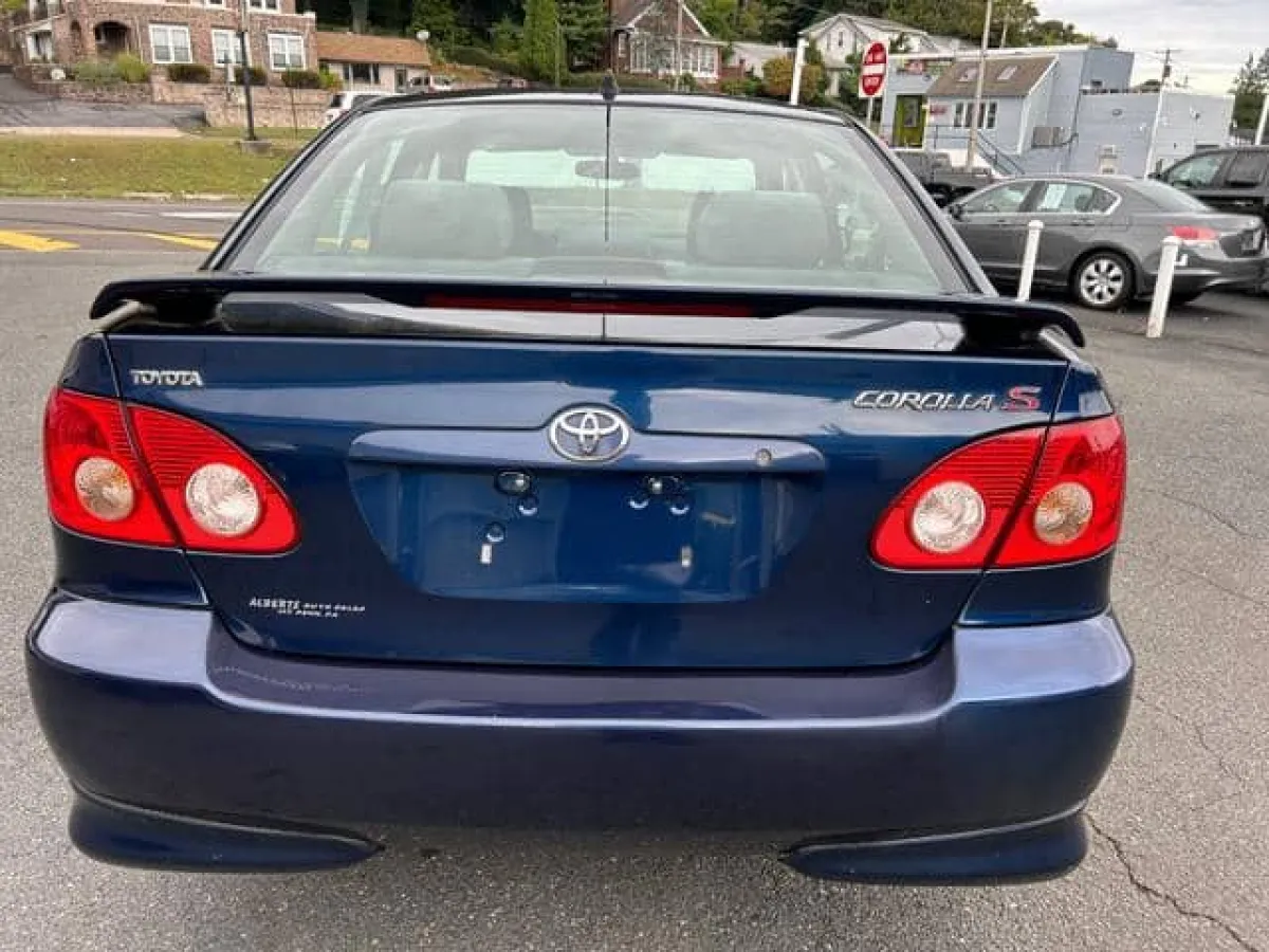 Toyota Corolla S 2005 - Image 2