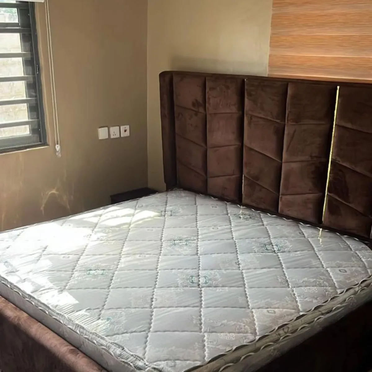 foreign orthopedic mattress - Image 1