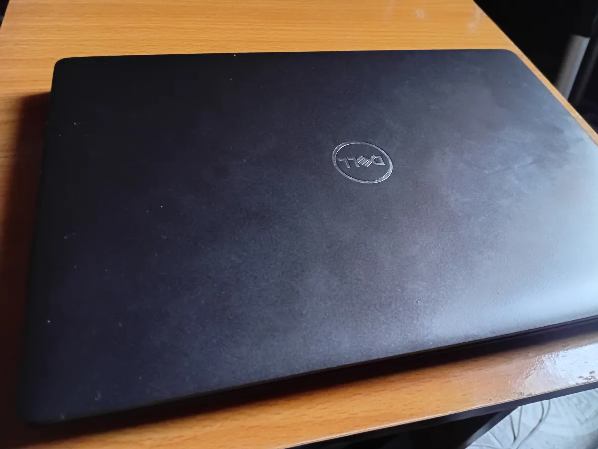 Dell Latitude 5300 - Image 3