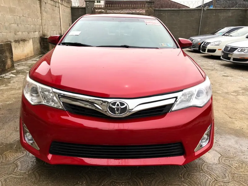 Clean 2012 Toyota Camry red