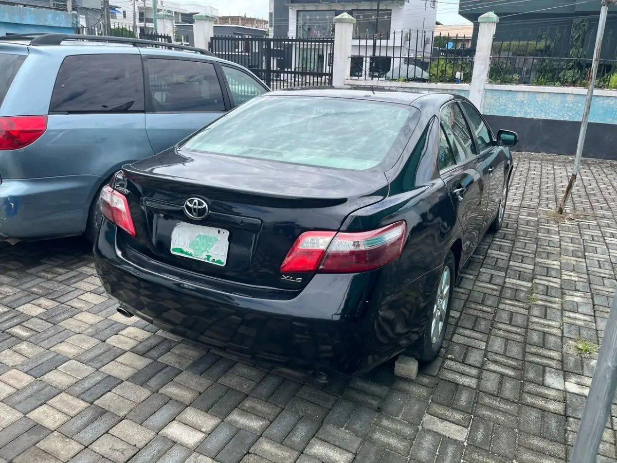 Toyota Camry 09 - Image 5