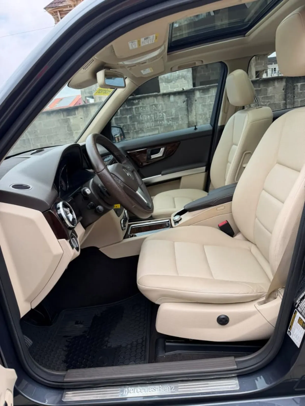 Foreign Used Mercedes Benz GLK350 2014 Fullest Option 4Matic AWD - Image 6