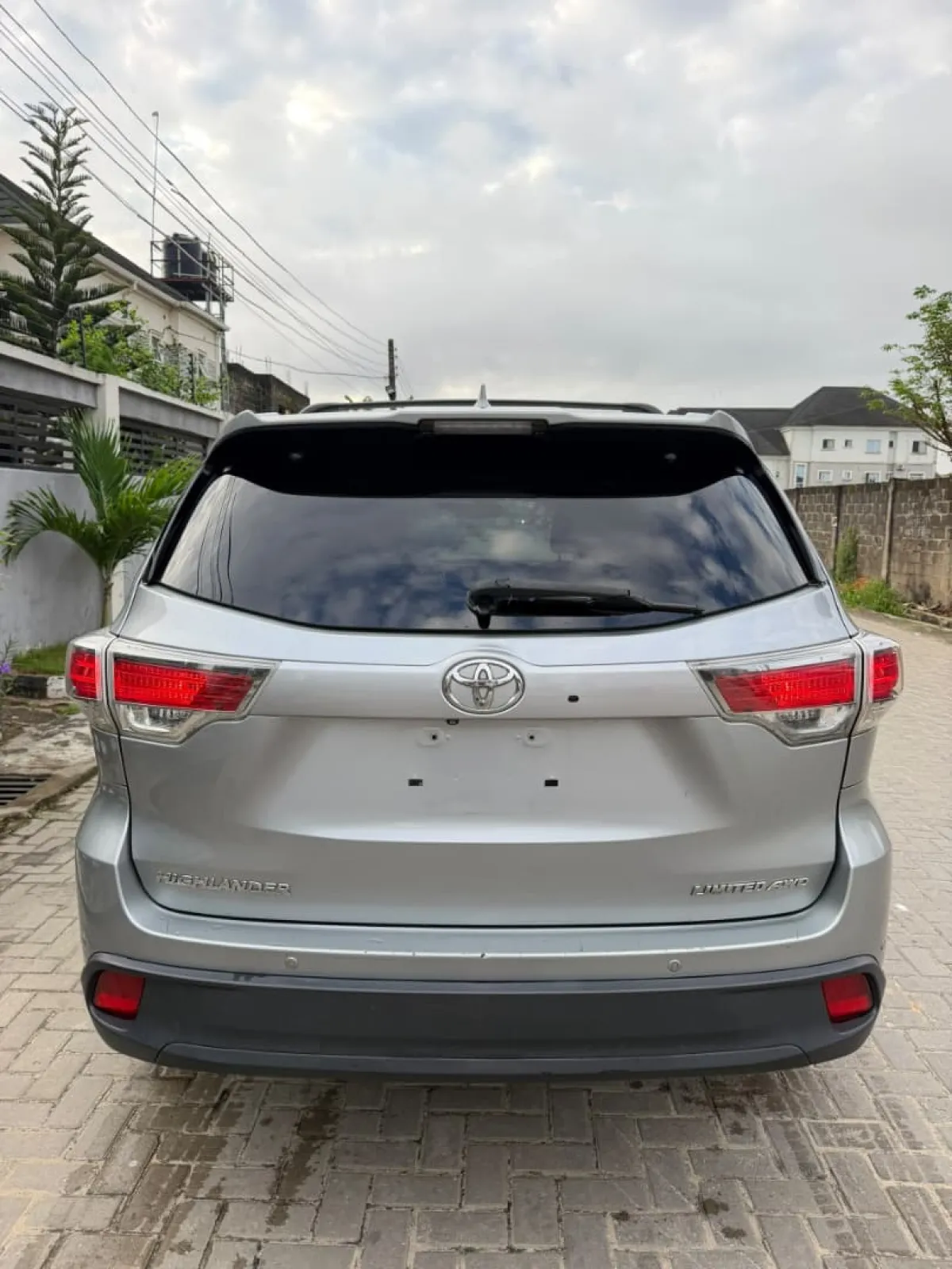 Foreign Used Toyota Highlander 2015 Limited Edition Full Option - Image 10
