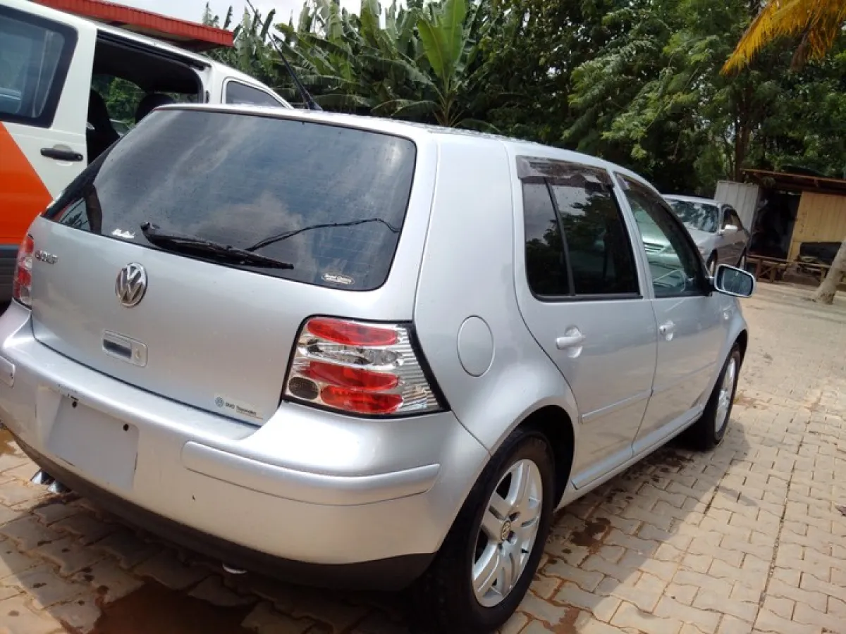 Clean Volkswagen Golf for sale - Image 3