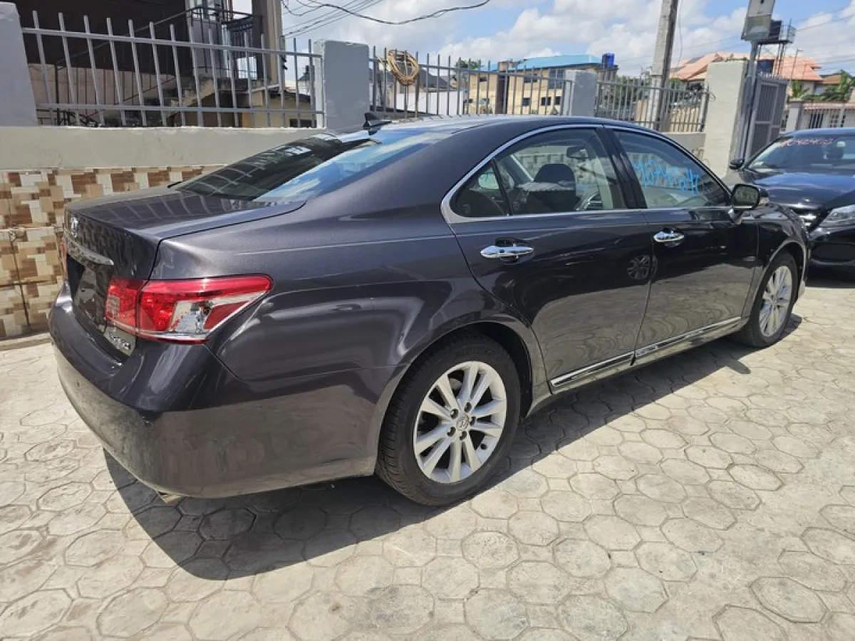 Clean Lexus Es350 for sale - Image 3
